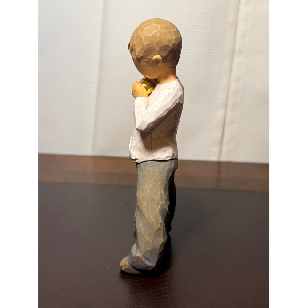 Willow Tree Heart of Gold Figurine #26142 Susan Lordi Demdaco Boy Gold Heart - Picture 2 of 6